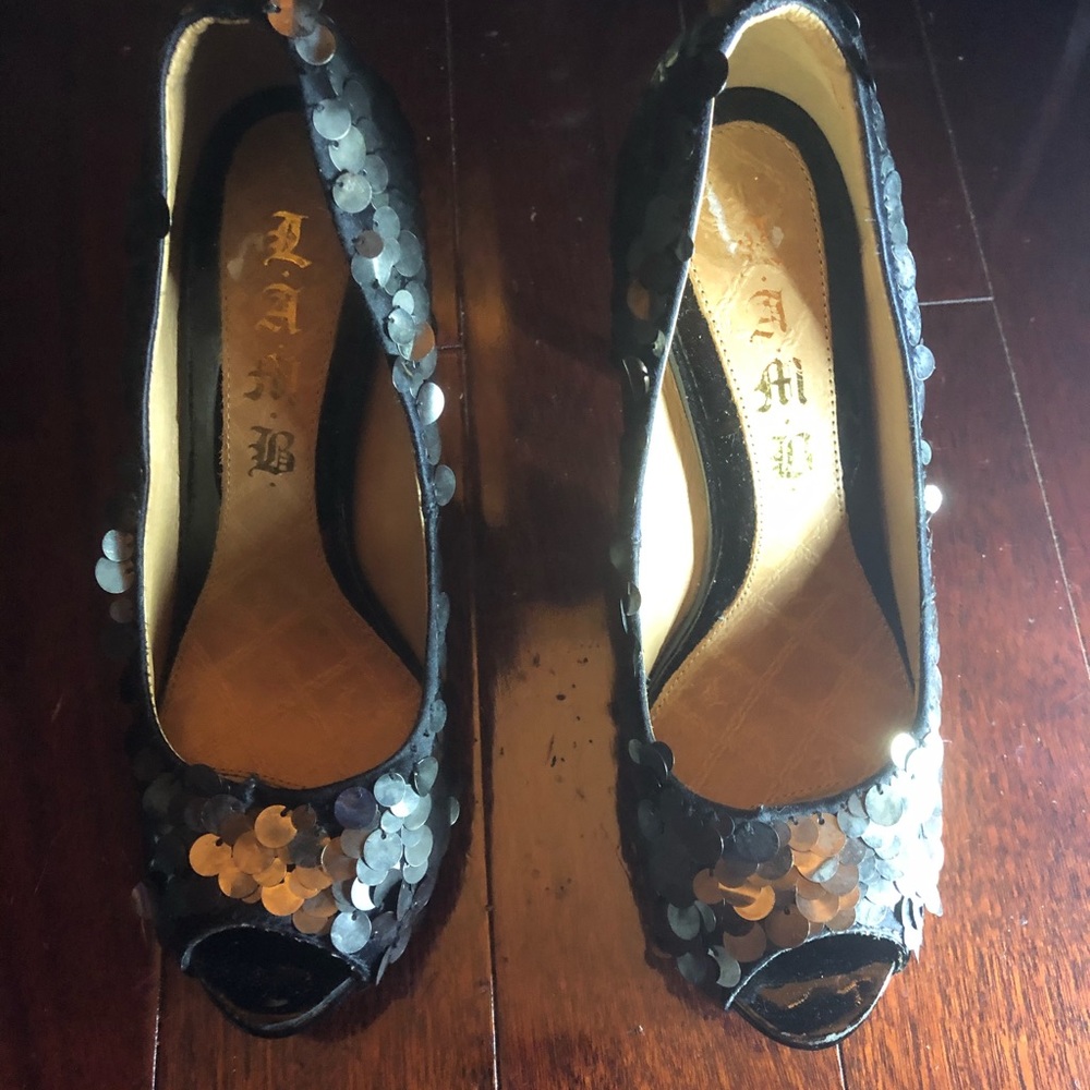 BY “LAMB” 7 1/2 SEQUINS ALL OVER SHOE